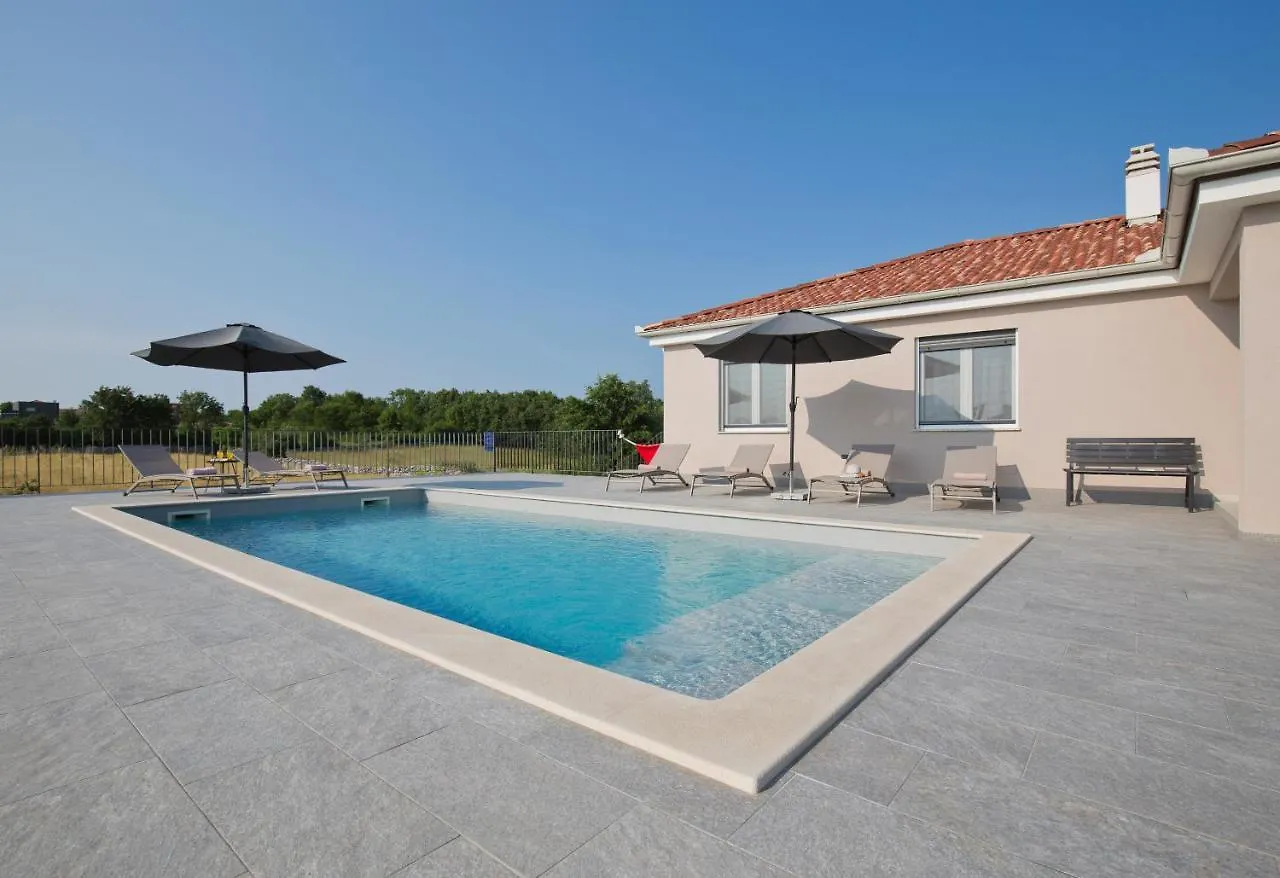 רוביני Villa Lemi 0*,