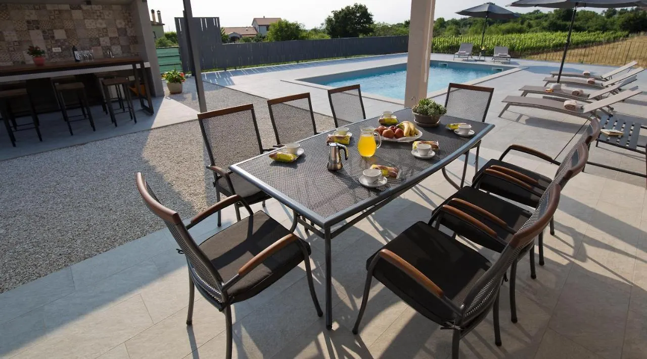 רוביני Villa Lemi בית נופש