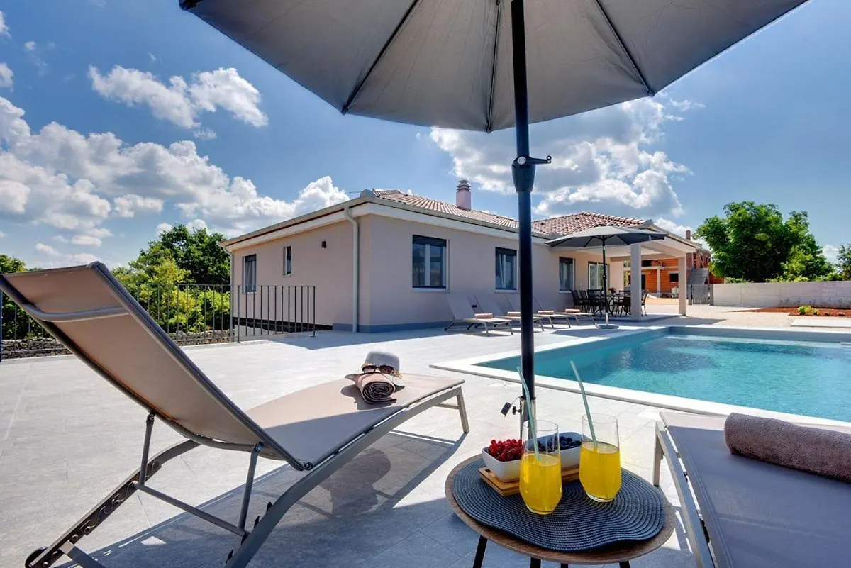 רוביני Villa Lemi בית נופש